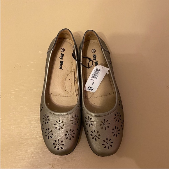 Copper Coloured NWT Flats 😍 Size 8 - Picture 1 of 3